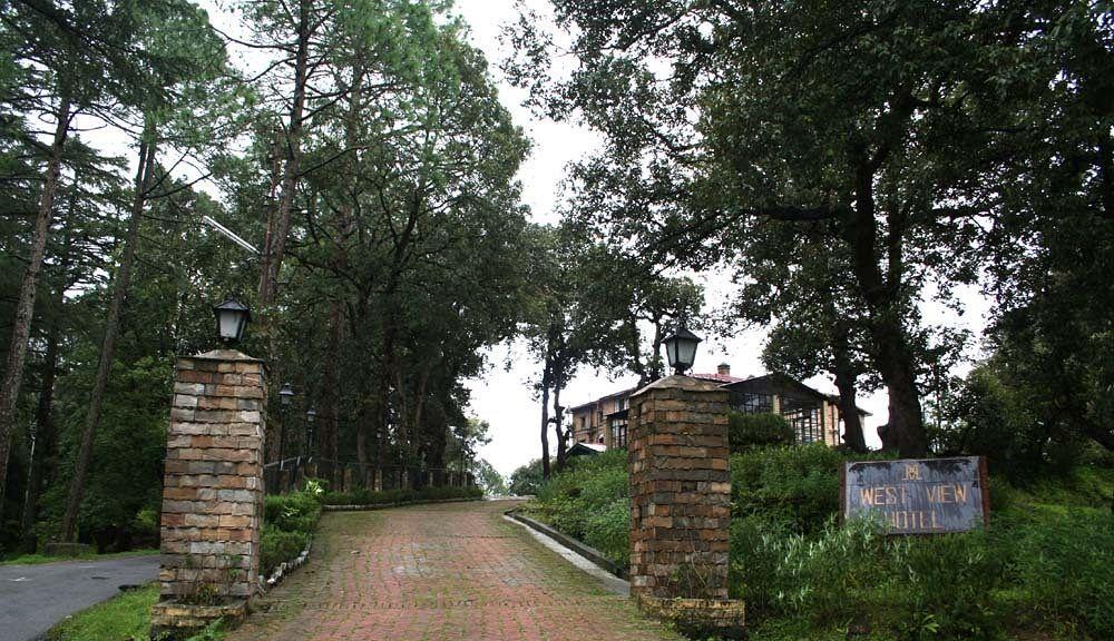 West View Hotel Ranikhet Eksteriør billede
