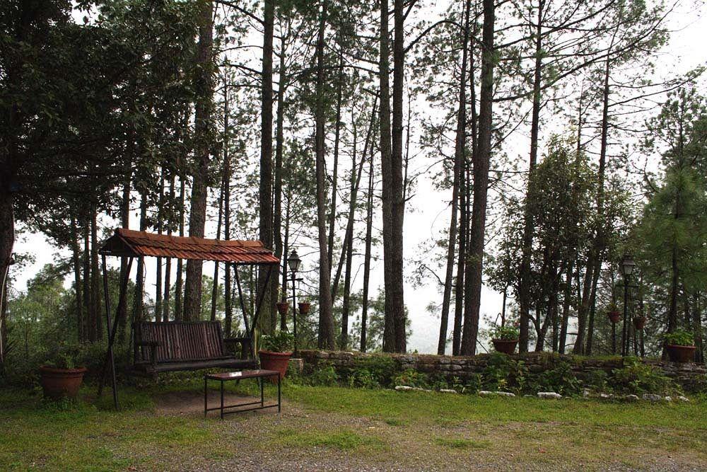 West View Hotel Ranikhet Eksteriør billede