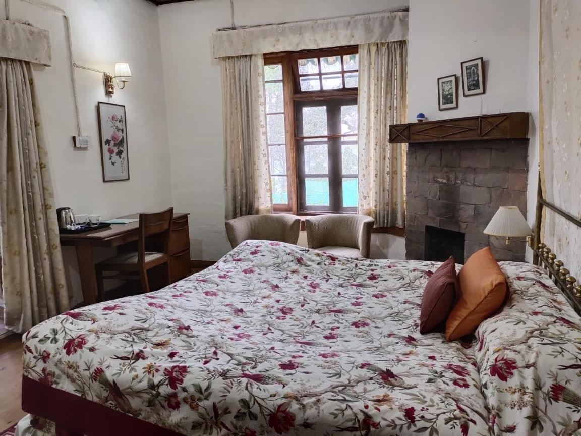 West View Hotel Ranikhet Eksteriør billede