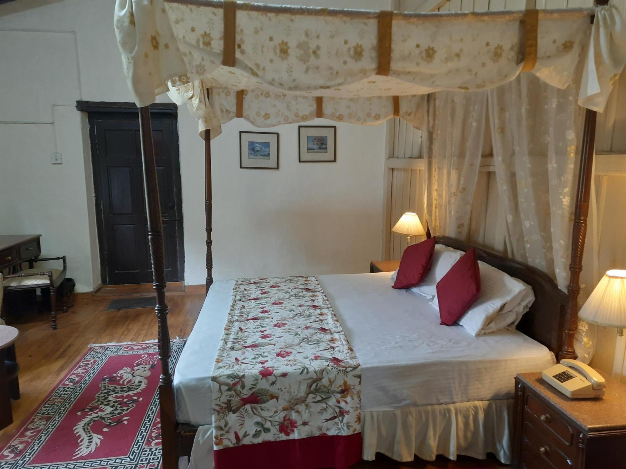 West View Hotel Ranikhet Eksteriør billede