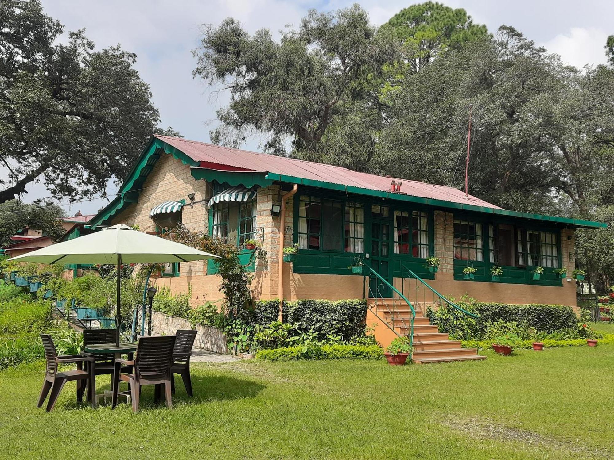 West View Hotel Ranikhet Eksteriør billede